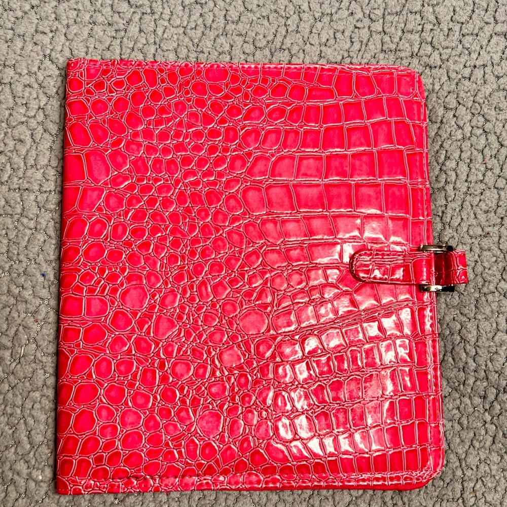 Elegant Red Crocodile Embossed Women's Wallet